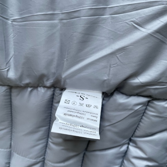 Denim Silver Puffer Size Small - Picture 11 of 11
